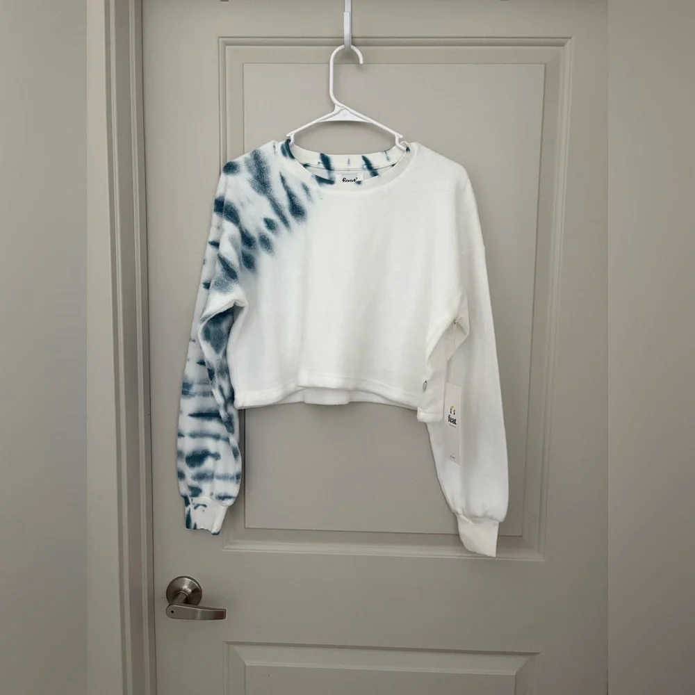 Feat tie-dye cropped sweatshirt NWT Size M - Picture 1 of 6